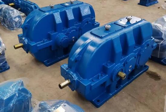 Hard tooth surface gear reducer, three-stage cylindrical gear DCY355-25-2N reducer Hard tooth surface gear reducer, three-stage cylindrical gear DCY355-25-2N reducer