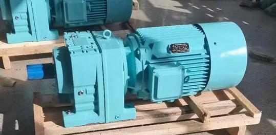 Four series of reducers GR87-103.65-2.2KW helical gear hard tooth surface reducer Four series of reducers GR87-103.65-2.2KW helical gear hard tooth surface reducer