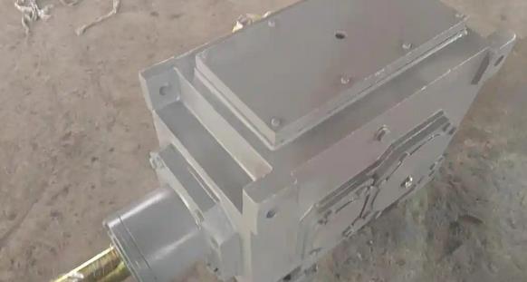 What is the maintenance cycle for the B2SH7 high-power gearbox with a straight axis What is the maintenance cycle for the B2SH7 high-power gearbox with a straight axis
