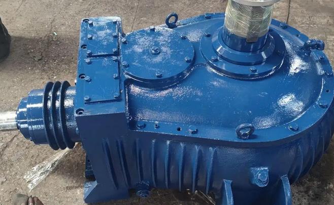 Maintenance points for LF55/LF85/LF92 cooling tower fan reducer Maintenance points for LF55/LF85/LF92 cooling tower fan reducer