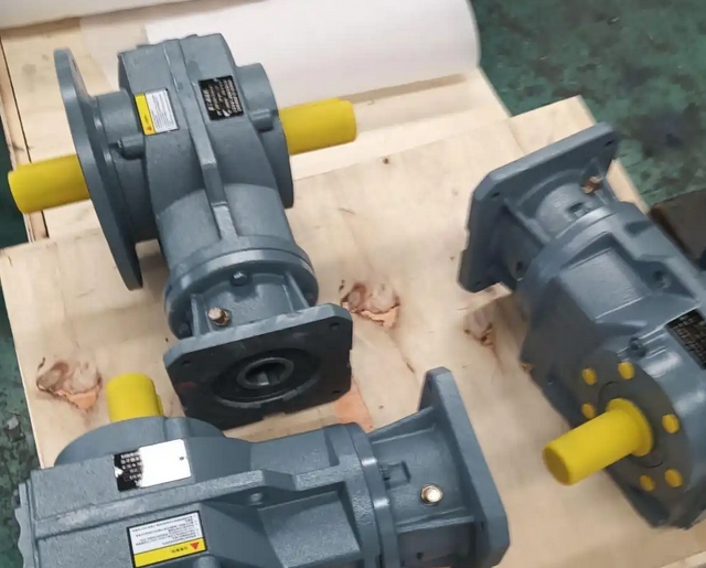 How often should the KAF77-1:23-7.5KW-M5 beared gear reducer be cleaned? How often should the KAF77-1:23-7.5KW-M5 beared gear reducer be cleaned?