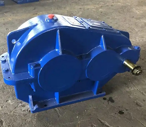 When installing the ZQ400 soft gear surface reducer, how to check the coaxiality of the motor shaft and the reducer input shaft. When installing the ZQ400 soft gear surface reducer, how to check the coaxiality of the motor shaft and the reducer input shaft.