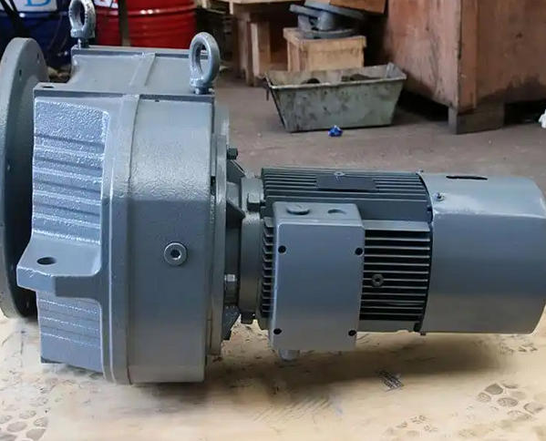 How to maintain FAF107-50.73-15KW hard tooth gear reducer to ensure that its noise and vibration levels meet the standards How to maintain FAF107-50.73-15KW hard tooth gear reducer to ensure that its noise and vibration levels meet the standards